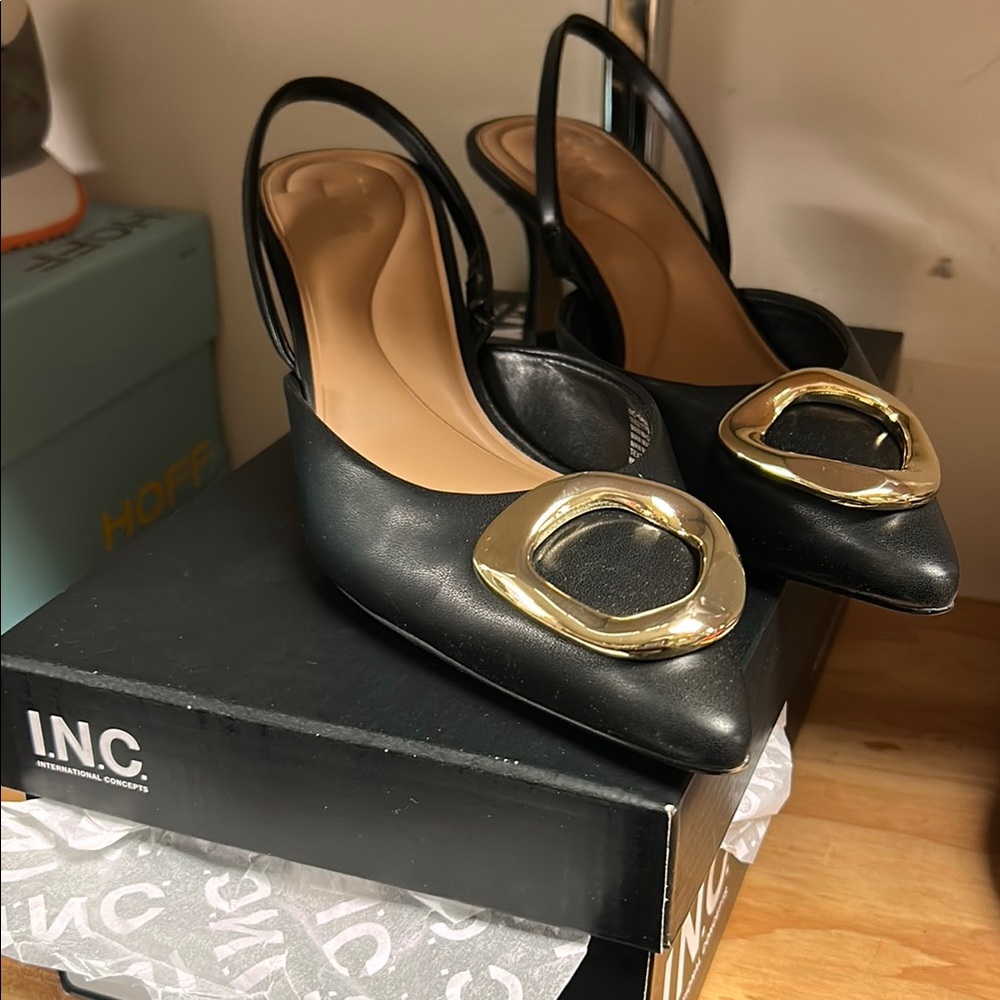 INC International Concepts Black and Gold Heels